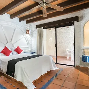 Hotel Capital O Mimi Del Mar,